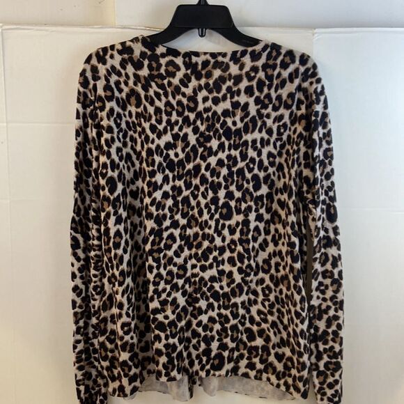 COPY - Old navy thin button down sweater animal print Xl - Picture 3 of 6